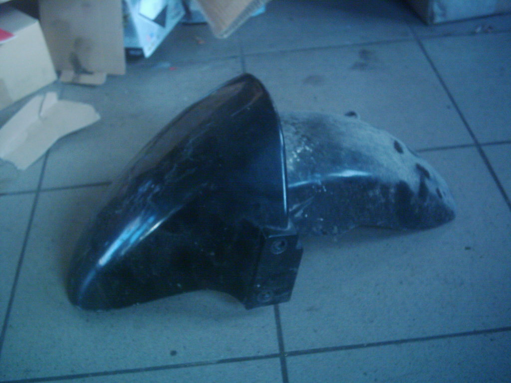 SYM Joyride 125 -150 bontott első sárvédő.